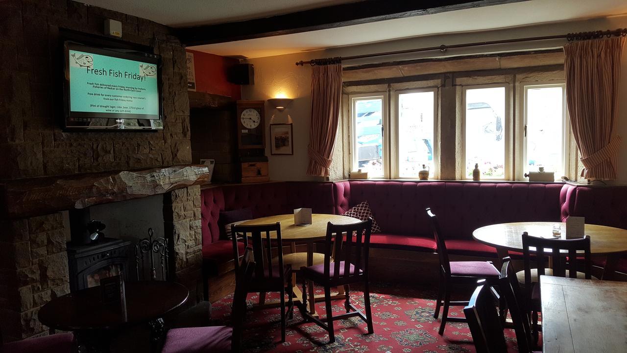 The Rose And Crown Hotel Huddersfield Exterior photo