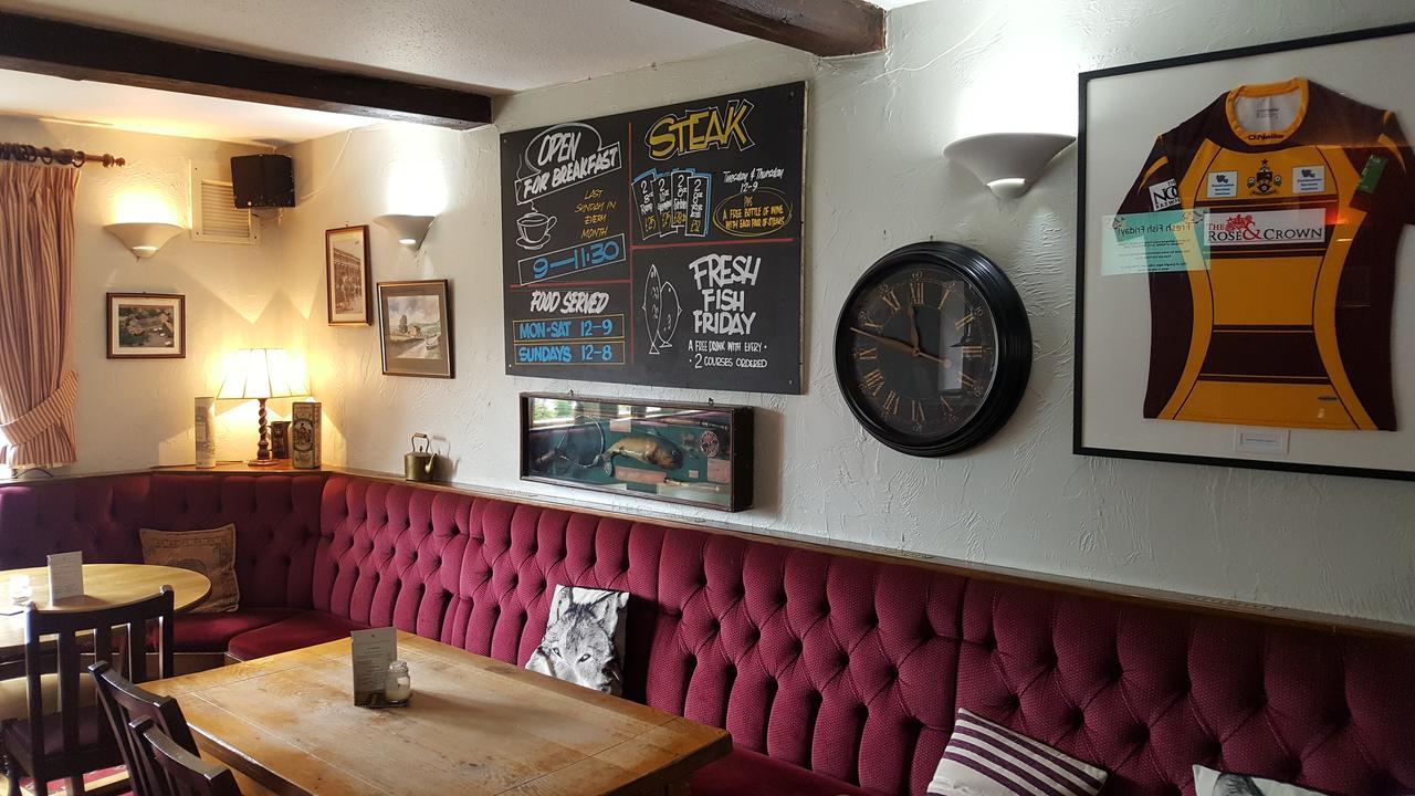 The Rose And Crown Hotel Huddersfield Exterior photo